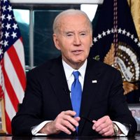 Biden firma orden ejecutiva para reforzar las defensas cibernéticas de EU