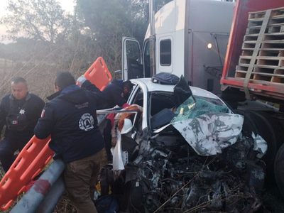 Accidentes automovilísticos en el Edomex dejan 6 muertos y 14 heridos