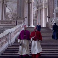 La vida imita al arte: La película "Cónclave" frente a lo que está pasando en el Vaticano