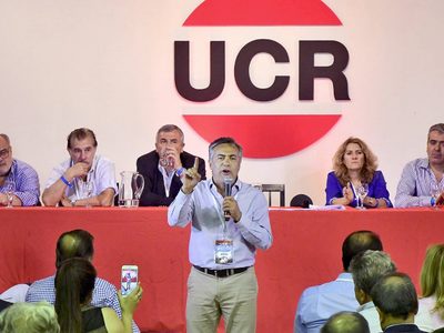 La Unión Cívica Radical publicó una carta con mensajes para el Gobierno y Juntos por el Cambio