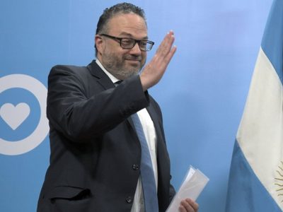 ¡Falta mucho! Kulfas le puso fecha al reinicio de la actividad económica