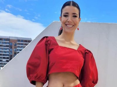 Colores vivos y estampados divertidos: así son las bikinis que elige Andrea Rincón para pasar el verano 2025