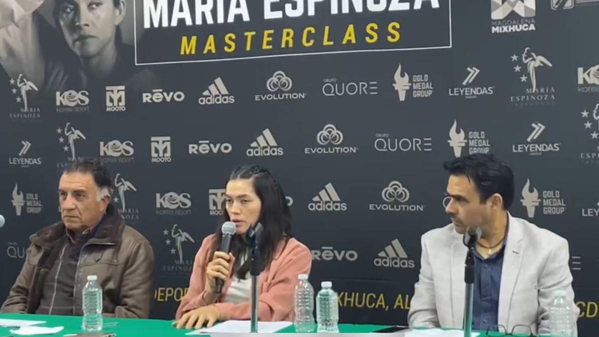 María del Rosario Espinoza en conferencia