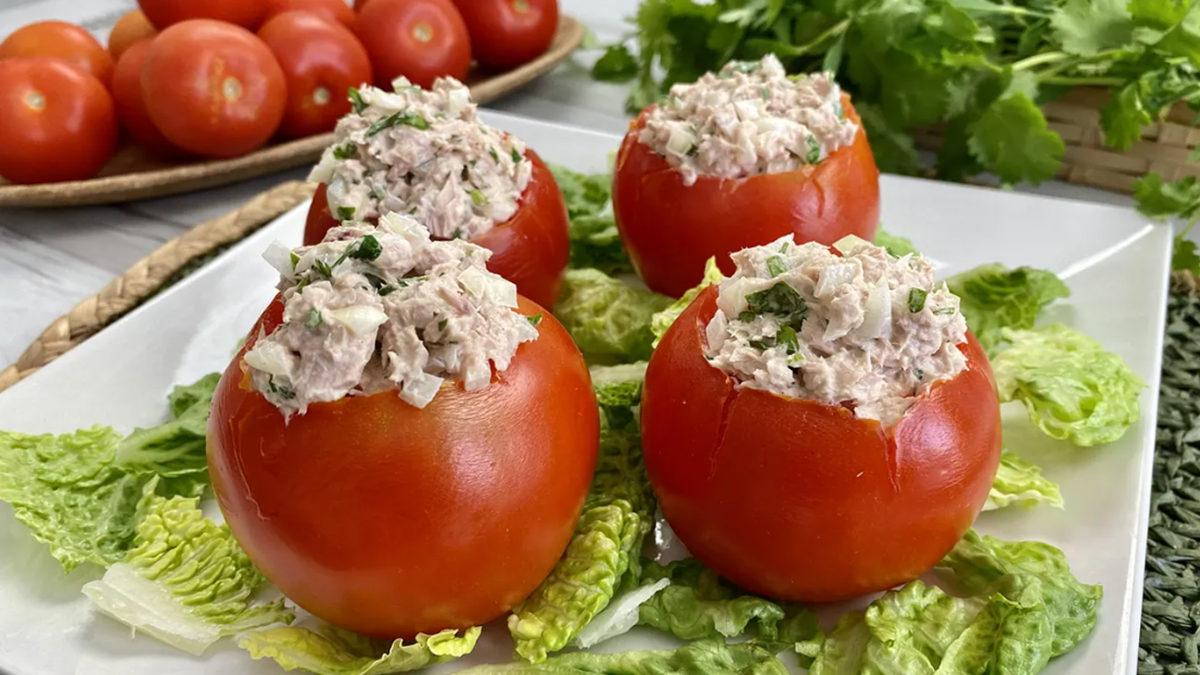 Tomates rellenos. Fuente: (Instagram)