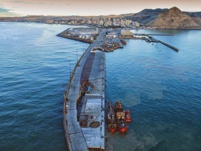 Polémica en Chubut: reactivarán el astillero del puerto de Comodoro Rivadavia