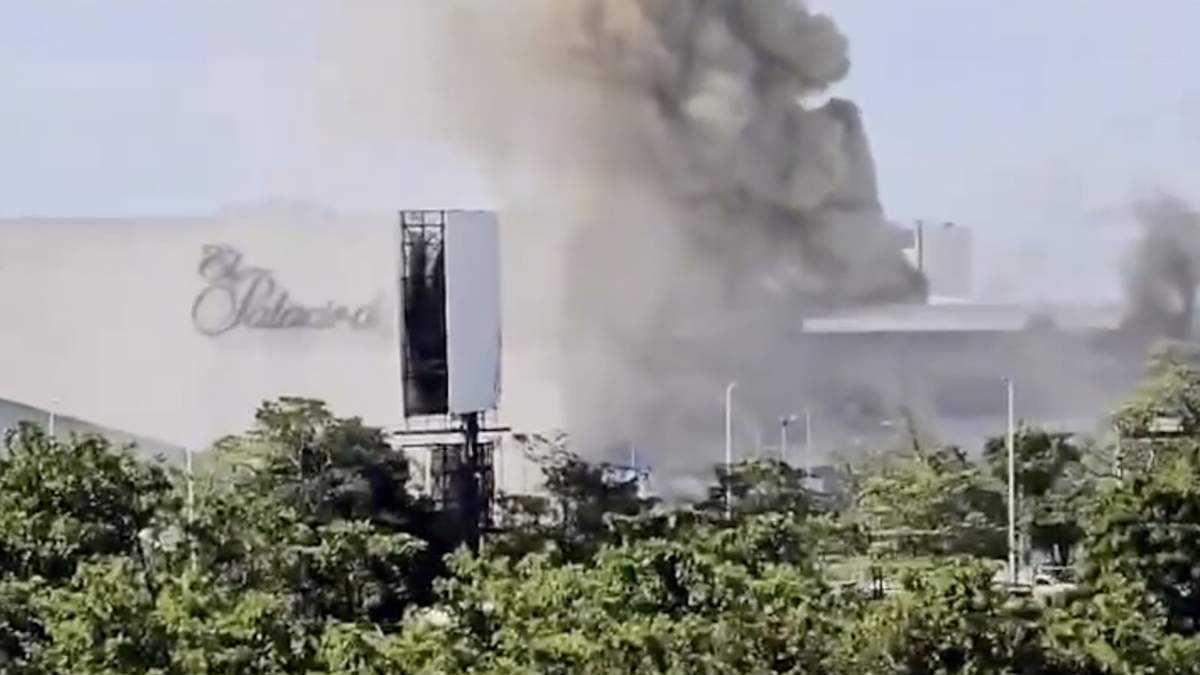 Columna de humo que se vio después de la explosión