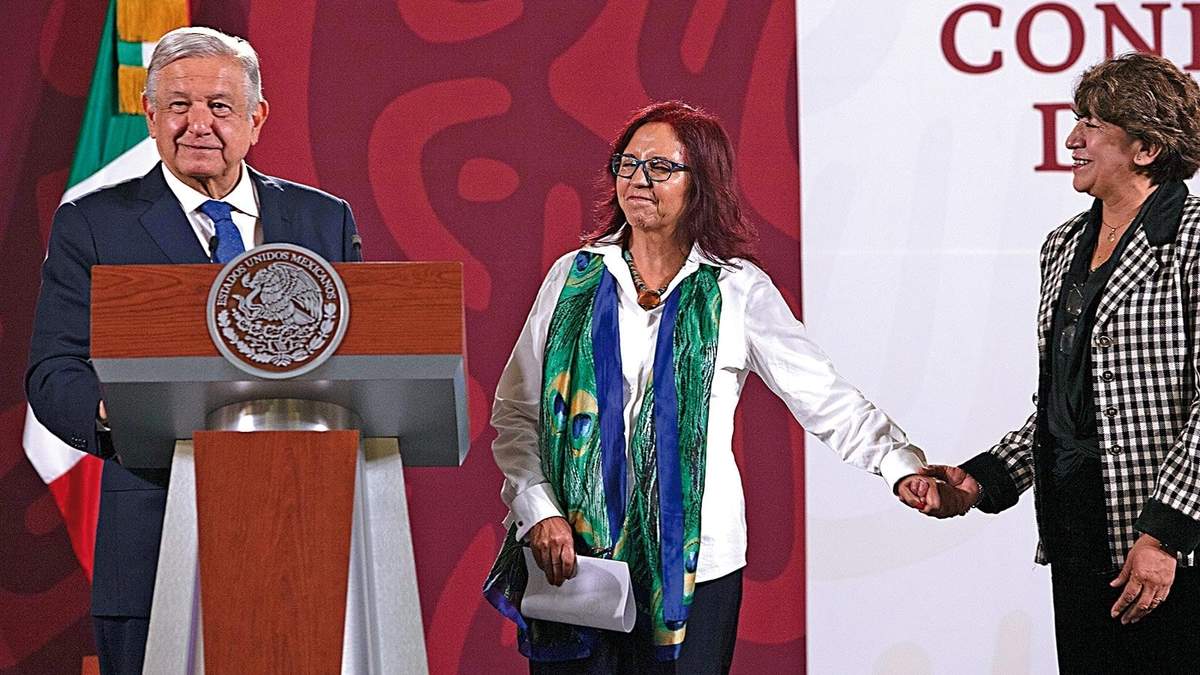 López Obrador, Leticia Ramírez Amaya y Delfina Gómez