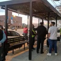 Rebelión en Neuquén Capital: a pesar del DNU, una cafetería abrió sus puertas