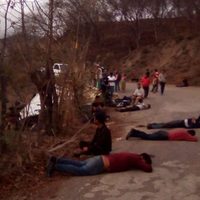 Se voltea camión repleto de centroamericanos en Chiapas; hay 25 muertos y 29 heridos