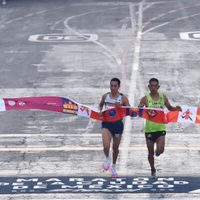 Dos mexicanos ganan el Maratón de la Ciudad de México 2021