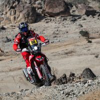 Rally Dakar 2021: nueva victoria para Joan Barreda Bort en motos y traspié para Kevin Benavides