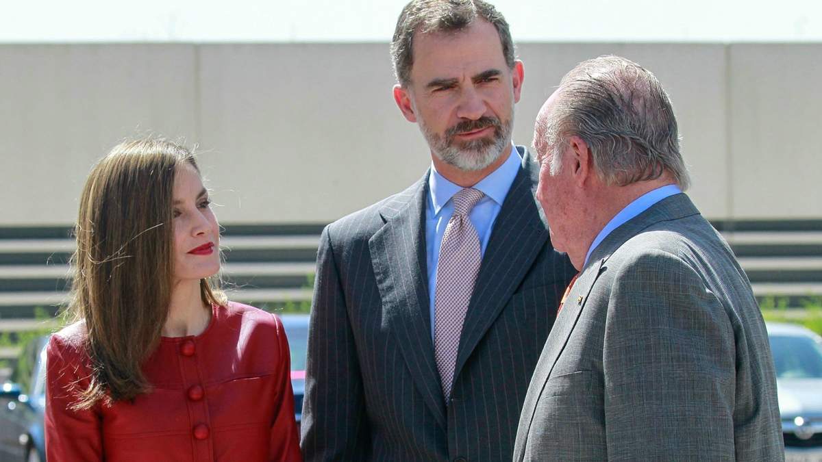 Letizia, Felipe y Juan Carlos: otros tiempos. Fuente: (Instagram)