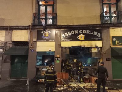 Reportan explosión en el Salón Corona de Filomeno Mata en CDMX