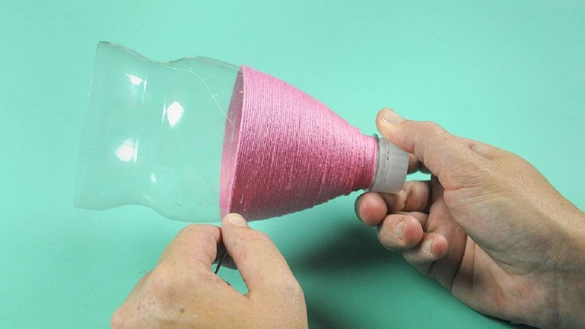 Botella de plástico reciclada. Fuente: (X)