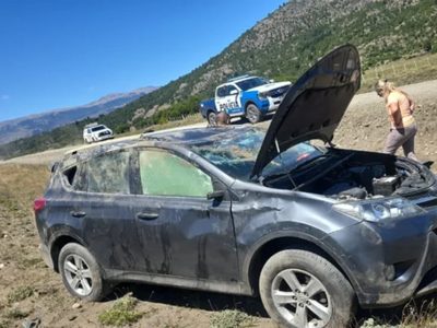 Ruta 48: una familia chilena sufiró un vuelco camino al paso internacional Hua Hum