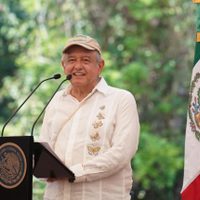 AMLO presume "ayudadita" de negociadores al gobierno de Canadá