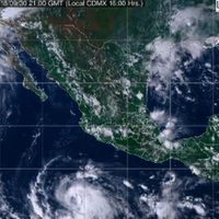 El huracán "Rosa" tocará tierra esta tarde en Baja California; pronostican lluvias torrenciales