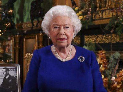 Continúa el temor en la familia real: la reina Isabel II huye del palacio de Buckingham