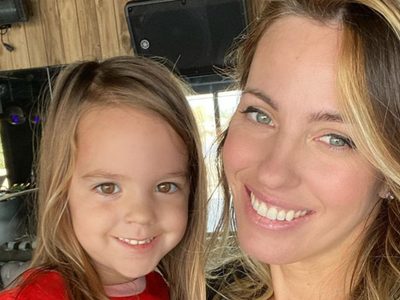Los pasos de mamá: Roma, la pequeña hija de Rocío Guirao Díaz, nos deslumbró con su talento innato