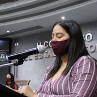 La diputada Ana Karen Hernández renuncia al PT y se va a Morena, en Colima