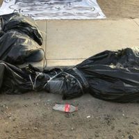 Encuentran dos cadáveres y un narcomensaje en fraccionamiento de Tijuana