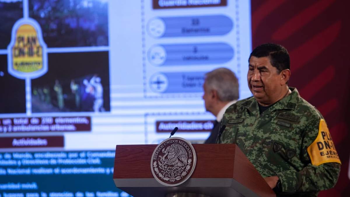 El subsecretario de la Secretaría de la Defensa Nacional, general Agustín Rádiala Suástegui