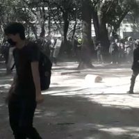 Con pintas y lluvia de piedras, protestan en CDMX por asesinatos de Giovanni y Floyd