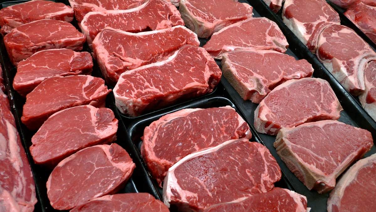 La carne es uno de los principales alimentos en los hogares argentinos. Fuente: (X)