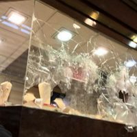 Ahora asaltan joyería en Pabellón Cuauhtémoc