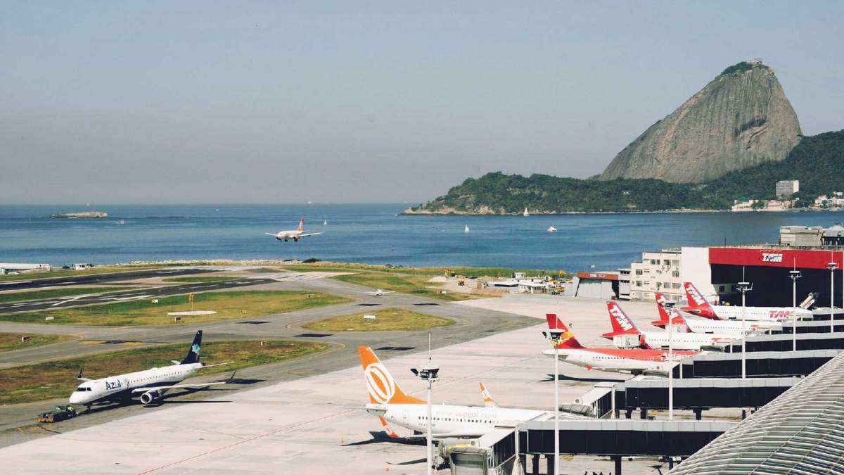Se pedirá el test negativo en todos los aeropuertos del país. Aquí, el Santos Dumont, de Río de Janeiro. Fuente: (Twitter)