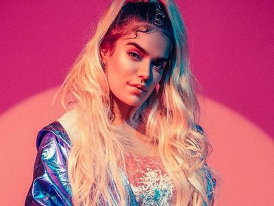 ¡Fuertes palabras! Karol G criticó el nuevo video de Bad Bunny y armó una controversia en Twitter