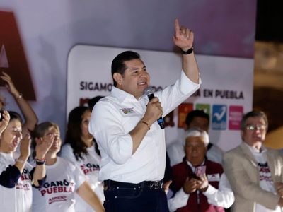 Se perfila carro completo para Morena en Puebla