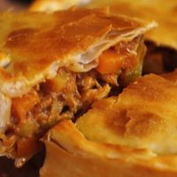 Pastel de pollo: cremoso, tentador y con un detalle que lo hace gourmet, la receta que no falla para este invierno