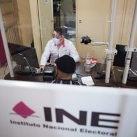 En riesgo, elecciones en 8 estados por recortes presupuestales: INE