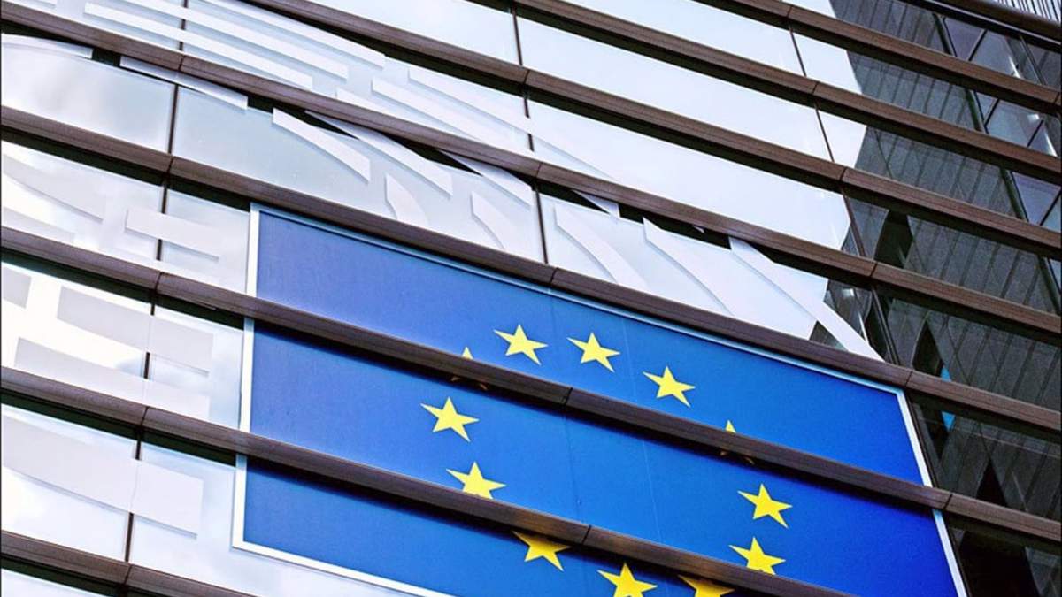 La UE defenderá movilizar globalmente 100.000 millones de dólares al año en financiación climática en la COP29
