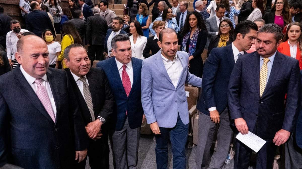 Reunión plenaria Va Por México