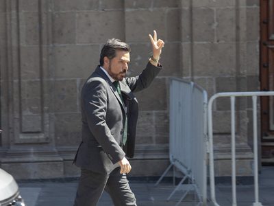 AMLO "bajó" a Zoé Robledo de la sucesión en Chiapas, afirman morenistas
