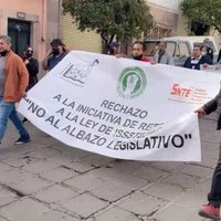 Protestan en Zacatecas contra la aprobación de la reforma al Issstezac