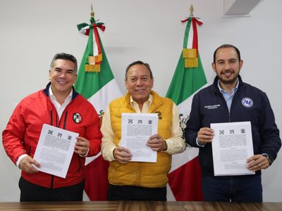PAN, PRI y PRD registran ante el INE su coalición electoral Fuerza y Corazón X México