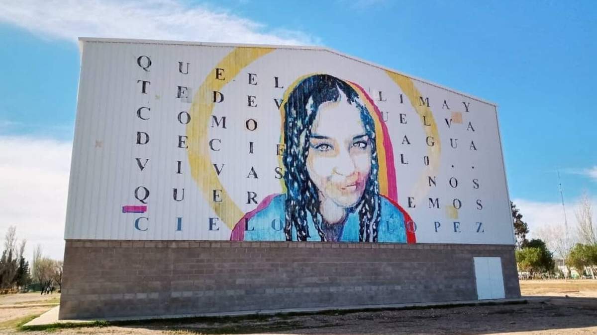 Mural en memoria de Cielo López en Plottier. Fuente: (Twitter)