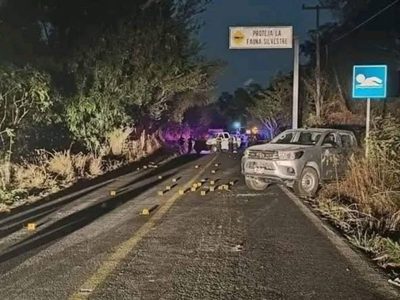 Emboscan y asesinan a dos funcionarios del gobierno municipal de Ayutla, Guerrero