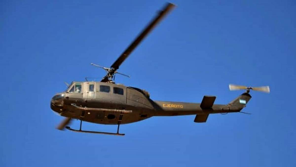 Helicóptero del Ejercito en Cutral Co. Fuente: (Twitter)