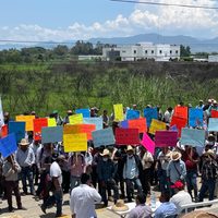 Zapotecos presionan al Poder Judicial por caso de mineras en San Pedro Quiatoni