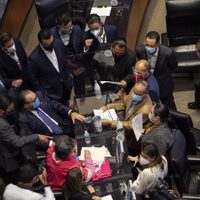 En un día, estos seis senadores y senadoras dan positivo a covid-19