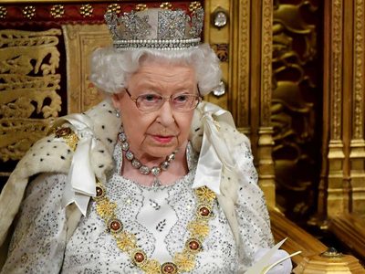 Isabel II cumple 68 años en la corona del Reino Unido