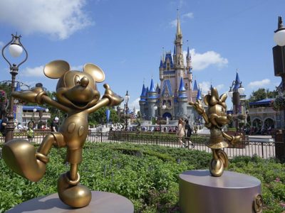 Aliados de DeSantis y Disney llegan a acuerdo para poner fin a demanda