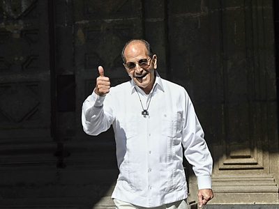 Con ayuda de Alejandro Solalinde: La solución oficial, desaparecer al INM
