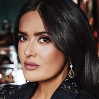 ¿Quién es? Salma Hayek señala a la responsable de arruinar su vestido para los "Oscars"