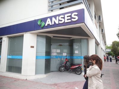 ANSES: quiénes cobran asignaciones hoy en Neuquén