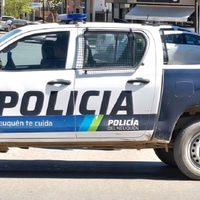 Centenario: entre cuatro atacaron y apuñalaron a un hombre en situación de calle